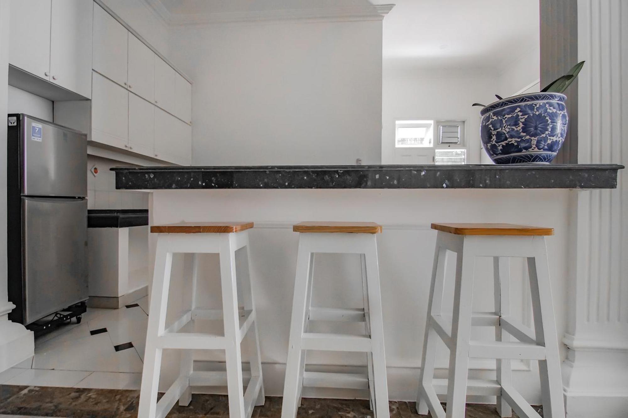 Super Oyo Capital O 90342 Kemang Garden Otel Cakarta Dış mekan fotoğraf